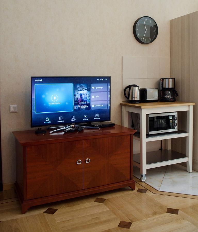 Tiflislux Apartment - Old City Philarmonic Esterno foto