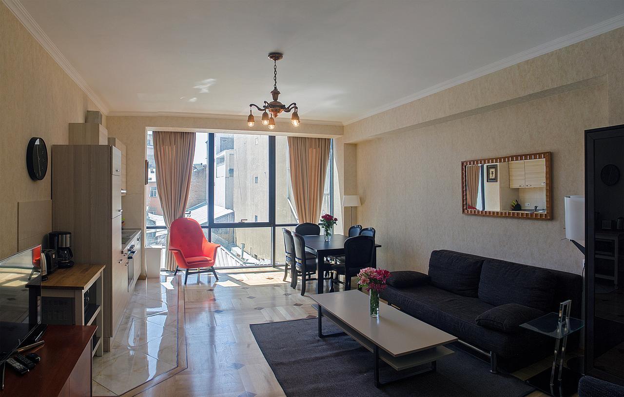 Tiflislux Apartment - Old City Philarmonic Esterno foto